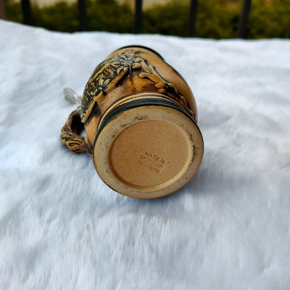 Set of German Beer Steins - Picture 5 of 13